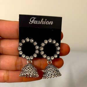 Fashion Jewelry Silver Floral Drop Earrings